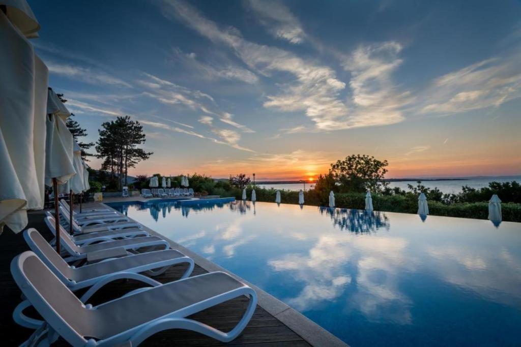 Santa Marina Resort Sozopol - Penthouse With Amazing Sea View Ngoại thất bức ảnh
